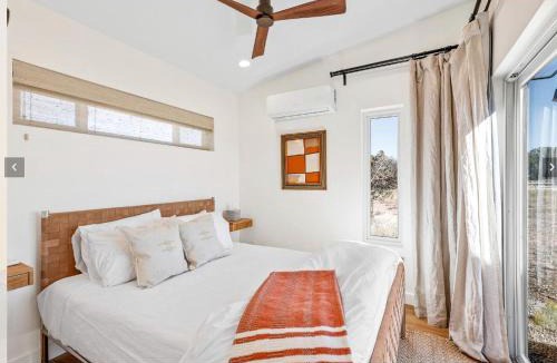Valle House | Eco-Luxury Desert Casita with Private Patio & Stargazing near Grand Canyon, Arizona