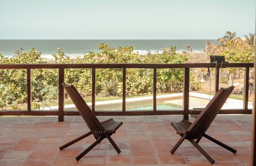 Barra de Colotepec House | El Cortijo Beach House