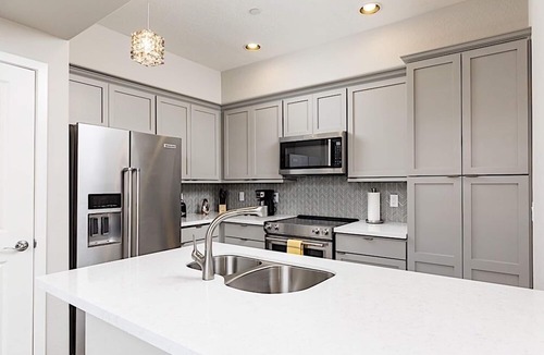 Desert Ridge Condo | Elegance at Desert Ridge - Spacious Townhome