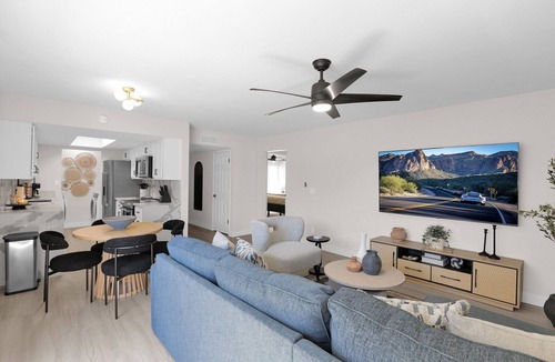 Pointe Scottsdale Apartment | Elegant Condo One Mile From Old Town