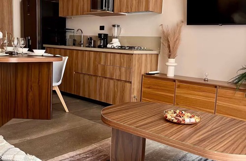 Zona Minerva Apartment | Elegant downtown apartment