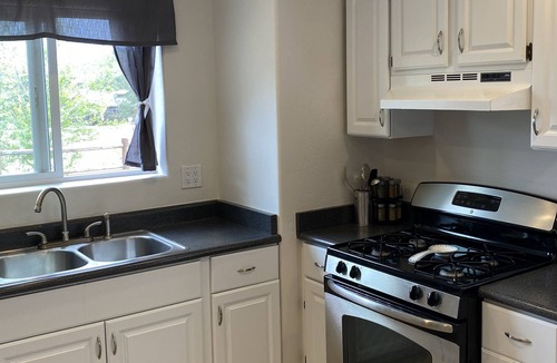 Williams Cottage | Elephant Rocks Golf Cottage