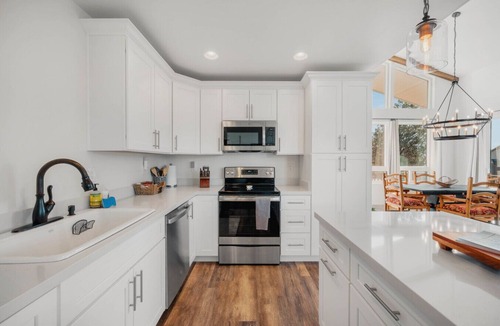 Pine House | Elk Rim: Mountain Escape – Family-Friendly Retreat