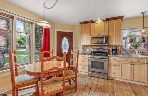 Flagstaff Cottage | England House Cottage | Downtown Flagstaff | Cozy Retreat | Private Backyard | Pet-Friendly