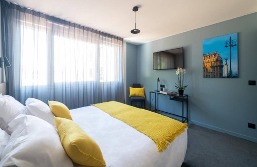Gradignan Hotel | Enight