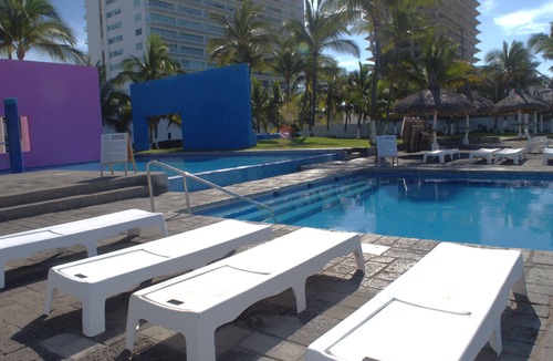 Cerritos House | Enjoyable 3-bedroom house with AC in charming Mazatlán- 100 m walking from beach