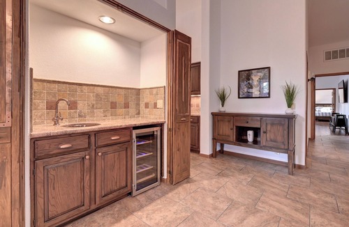 Arabian Views House | Entertainers Dream in Scottsdale w/Pool, Hot Tub, Game Room, EV Charger!