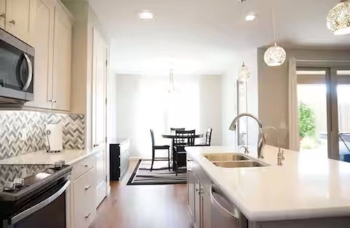 Clarkdale House | Entire Back House Suite & Private Backyard/Jacuzzi