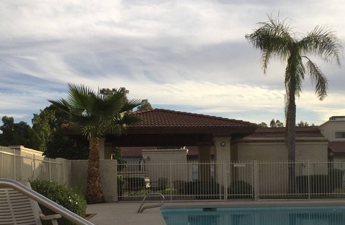 Lake Biltmore Village House | Entire Home, Sleeps 4, Bungalow style in central Phoenix