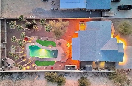 Fort Mohave House | Epic Pool Party Resort | Pool Table, Arcade & More