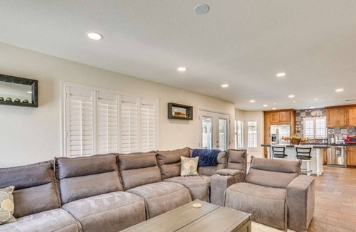 La Buena Vida House | Escape to this gorgeous Glendale, AZ home where luxury meets relaxation
