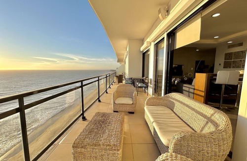 Mazatlan Apartment | espectacular vista/mar/pie de playa by PartnerHost
