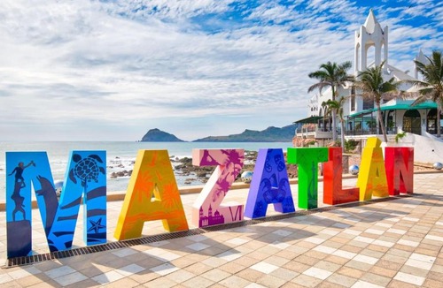 Villa Marina Apartment | Excelente Departamento con Alberca cerca de Playa - Residencial Coto Mareta I