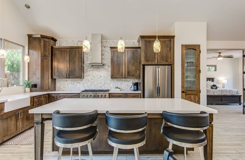 West Sedona House | Experience luxury at Sedona La Belle Maison: 3BR, 2BA home with stunning red rock views.