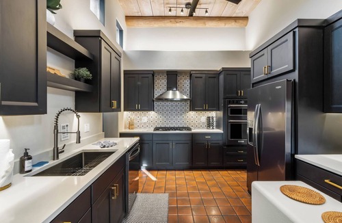 West Sedona House | Experience luxury at Sedona Red Mountain Retreat, a spacious 3-bedroom house with stunning views.