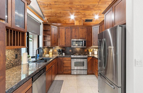 Sedona House | Experience luxury in Sedona Upper Indian Garden, a spacious 3-bedroom retreat.