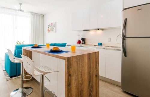 Luis Donaldo Colosio Condo | Fabulous Rooftop Pool, Pets OK, 1/2 Block to 5th!