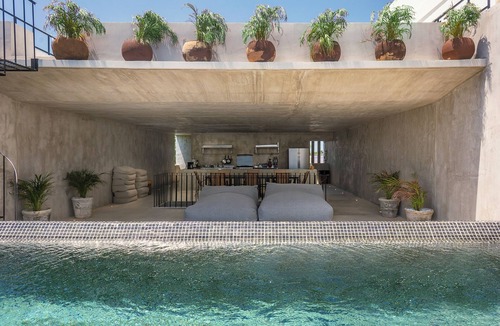Puerto Juarez Villa | Fabulous villa for groups in Playa del Carmen, great rooftop common area pool.