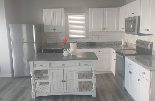 Florence House | Family friendly, full kitchen, Mountains, pinal CO park, historical down town.