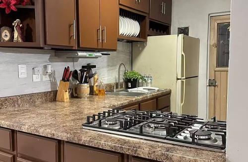 Nuevo Laredo House | Family Home 8 min. from Consulate, 10 min. from Bridges and 1 min. from ANAM