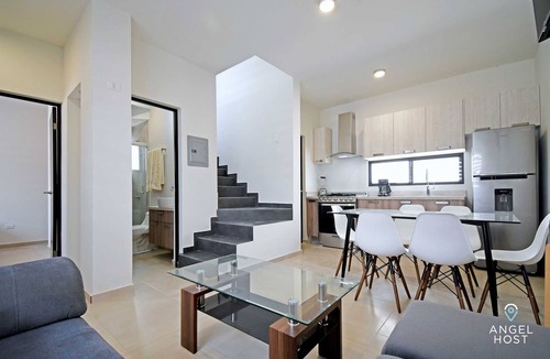 La Paz House | Family Homes with Pool and Playground