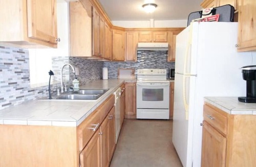 Tucson House | Fenced with Private Park/Central/3 BR 2 BA