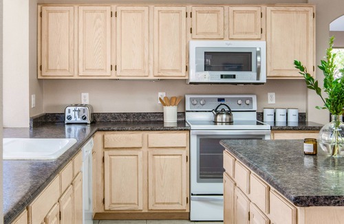 Paradise Park Vista House | Fierro by AvantStay | Desert Escape w/ Pool, Firepit and Pool table!