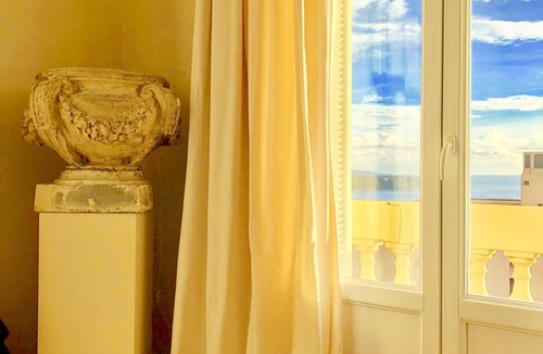 Beausoleil Apartment | Flat in Beausoleil, Monaco: double glazing, terrace, sea view & paying parking