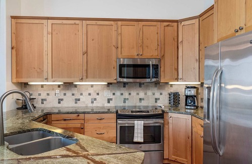 Bigfork House | Flathead Lake Bear Dance Retreat!