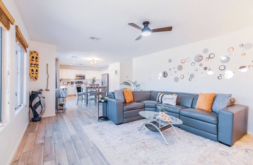 Tamaron House | Free Pool Heat - Piano - King Bed - Air Hockey