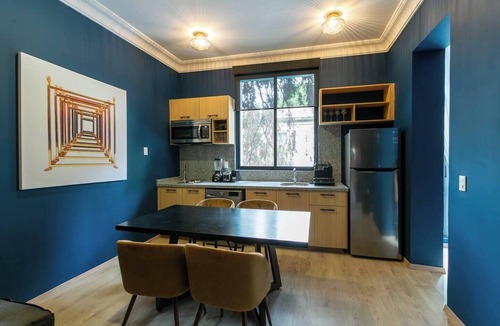 Colonia Roma Apartment | Friedeberg suite in Roma hood. AC+2beds+terrace