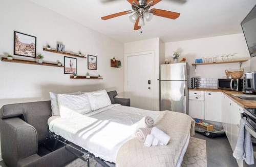 Rincon Heights Apartment | Friendly 2BR Retreat BBQ & Free Parking