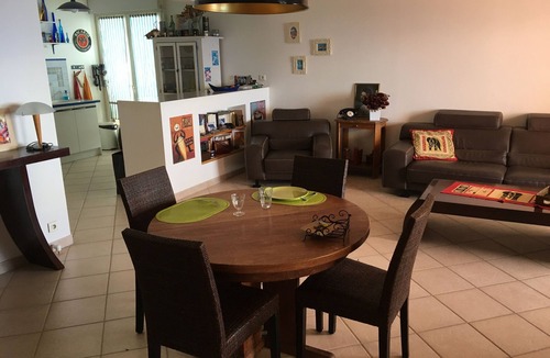 Ajaccio Apartment | Fully-equipped 3-bedroom apartment with sea view and beach 200 m from restaurants and minimarket.