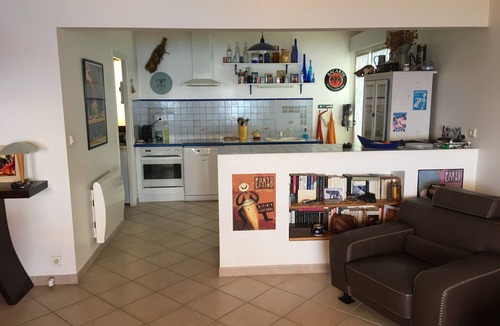 Ajaccio Apartment | Fully-equipped 3-bedroom apartment with sea view and beach 200 m from restaurants and minimarket.