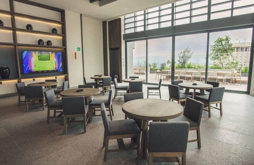 Cuauhtemoc Apartment | Fully equipped kitchen, high speed internet, comfy queen-size bed and a small sofa bed.