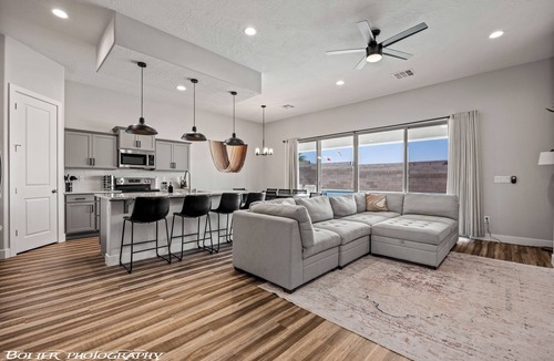 Mesquite House | Game Room Heated Pool & Spa Fire Pit Putting Green Outdoor TV