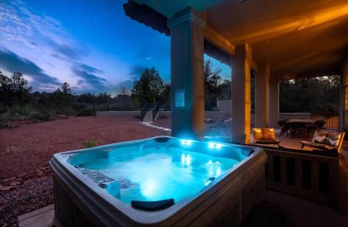 West Sedona House | Game Room Outdoor Fun Hot Tub Games BBQ More