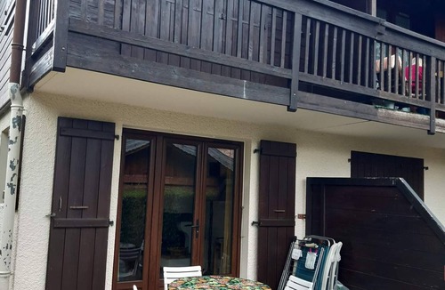 Les Tines Apartment | Garden Apartment Chamonix with parking and Mont Blanc view