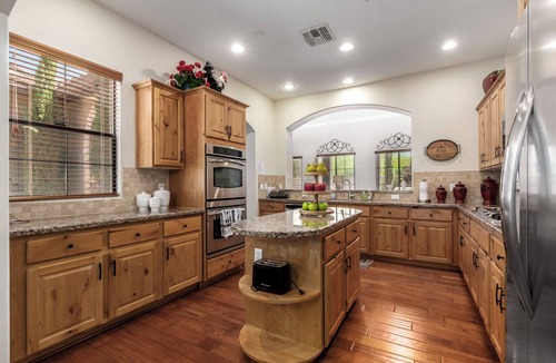 Talon Retreat House | Gated Grayhawk | No Steps w/2 Car Garage Golfers