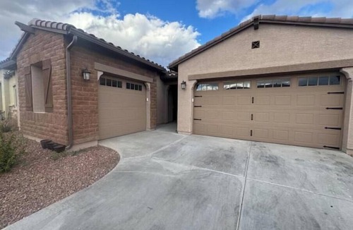 Maryvale House | genie's palace@statefarm stadium