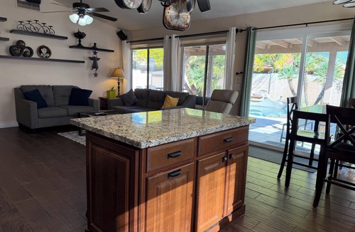 Maryvale Village House | Glendale Entertainment District State Farm Sox Dodgers NASCAR 3 bed home