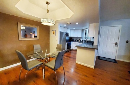 Paradise Valley Village Condo | Golden Getaway 108