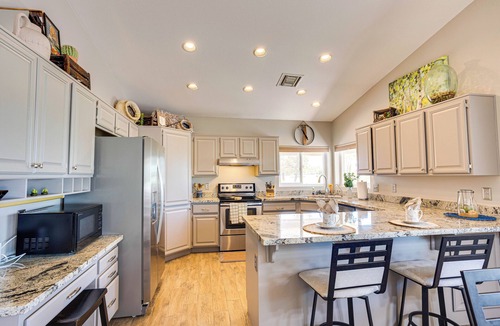 Cottonwood House | Golf Course Retreat in Sun Lakes w 3BR, Pool Access.