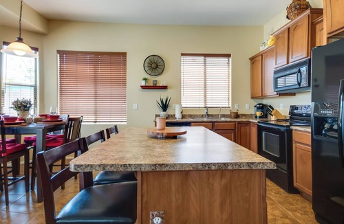 Maricopa House | Golf, Gamble, Relax Poolside! Maricopa Desert Home