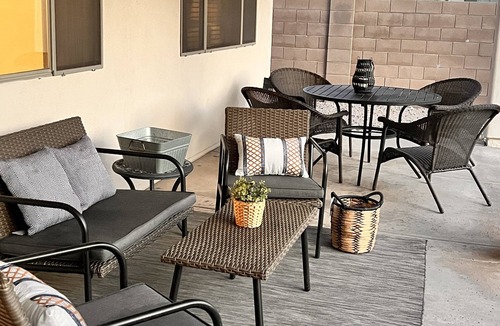 Palm Valley House | Goodyear Escape Near State Farm Football Stadium