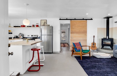 Wonder Valley House | Gorgeous 1 Bedroom House and Artist Studio On The Edge of Wonder Valley