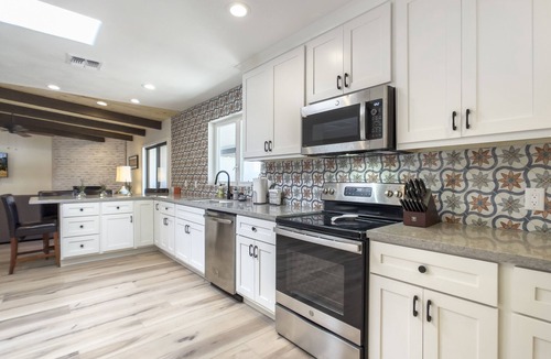 Paradise Heights House | Gorgeous and private ranch on expansive 1.2 acres