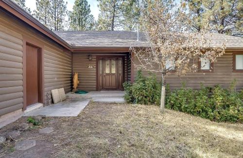 Greer House | Gorgeous Cabin with Fireplace and Barbecue in Greer, Arizona