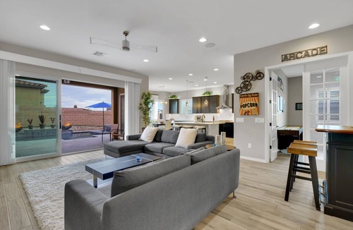 Starr Ridge House | Gorgeous custom home with spa, heated pool, outdoor kitchen and game room!