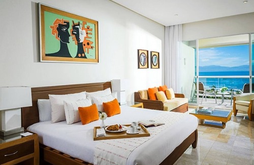 Las Jarretaderas Resort | Gorgeous luxury resort suite w/Jacuzzi tub and private plunge pool.
